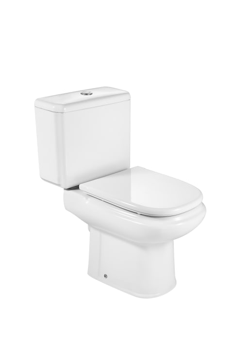 WC i sanitetsporslin med horisontellt utlopp